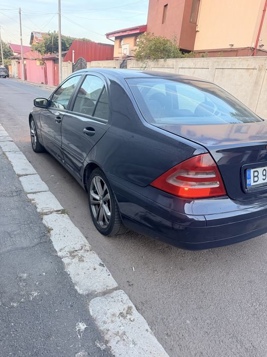 MERCEDES-BENZ CLA 2001 — imagine 3