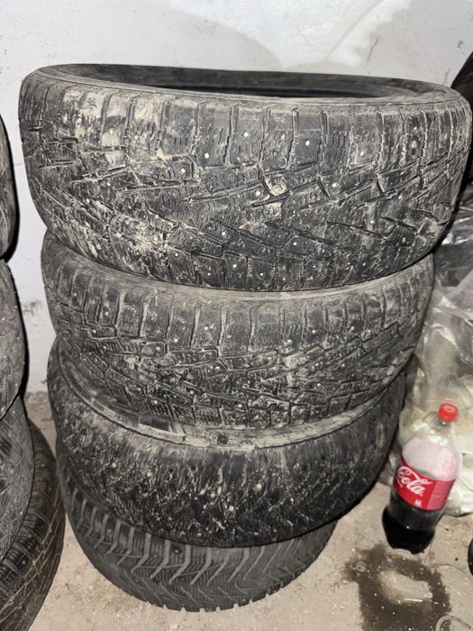 Продам Шины зимние