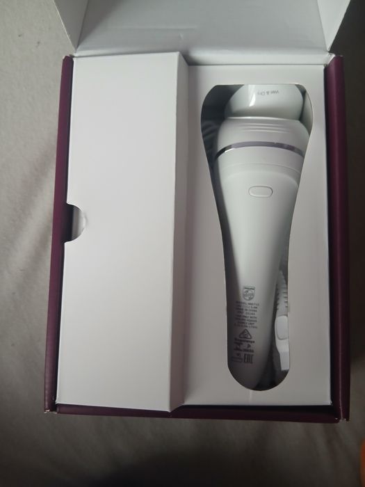 Епилатор Philips Series 8000 (модел BRE715/00)