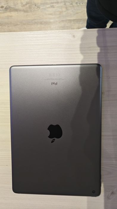 iPad 9 Wi-Fi, 256 Gb, stare foarte buna, husa, pen
