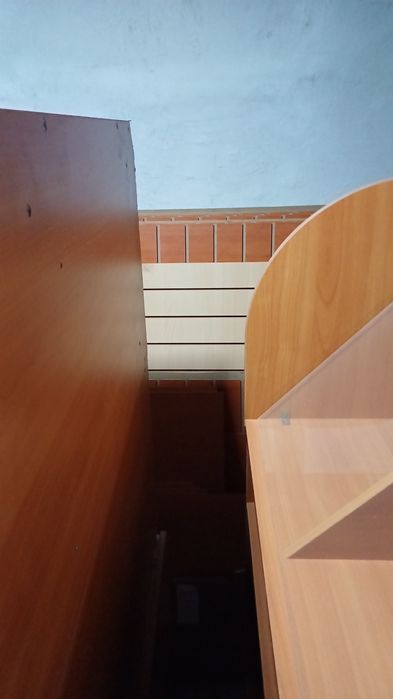 Продам эконом панели,прилавки и зеркала.