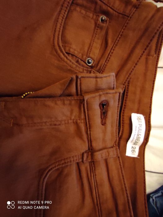Vand pantaloni Pull &Bear marimea 26