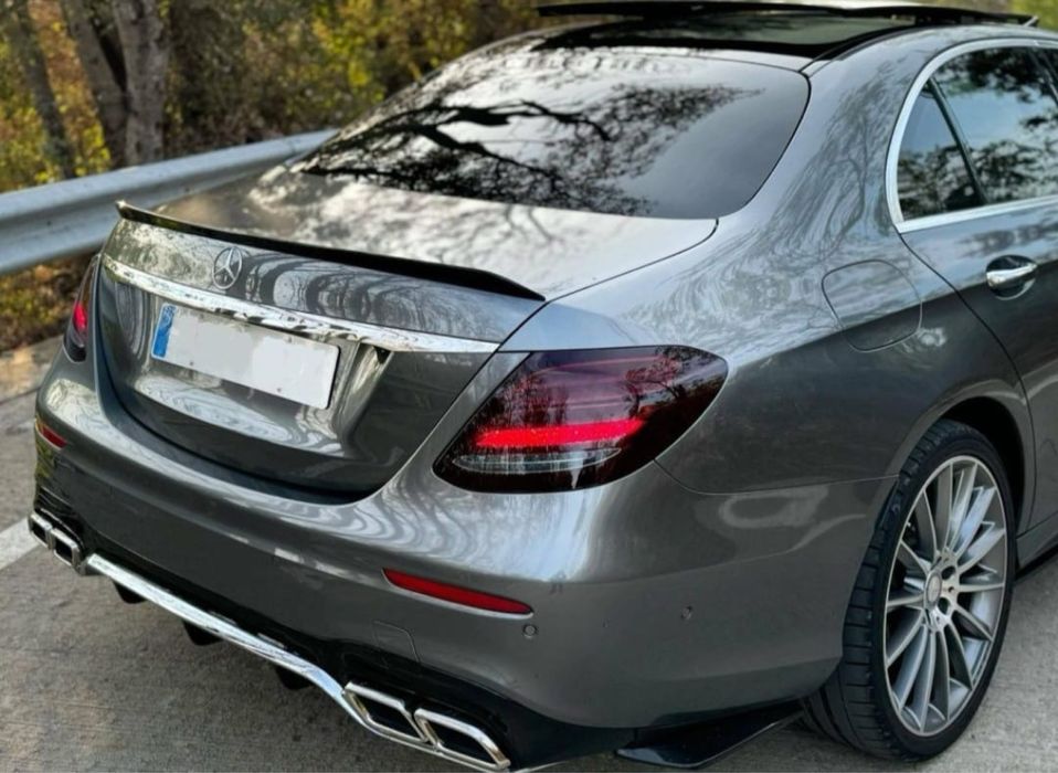 Mercedes E klass 2017 350d  Paket 63 AMG•4Butoane•Suspensie•Variante