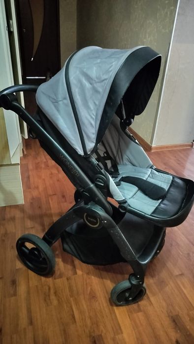 Коляска Kidilo Wonder.
