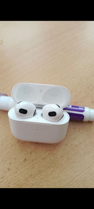 Наушнкии в хорошем состояние