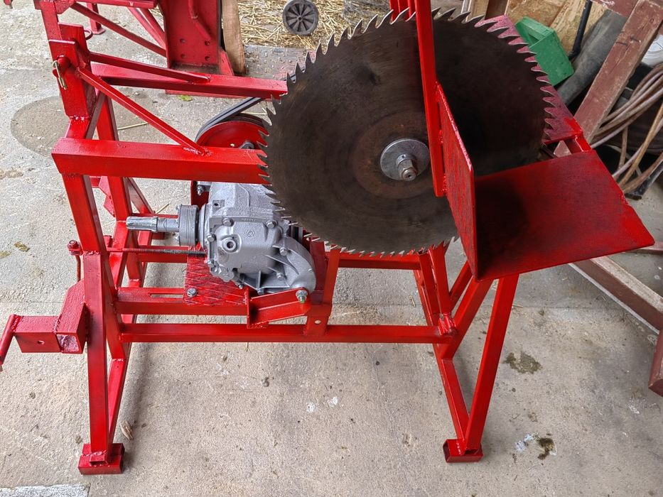 Circular dupa tractor