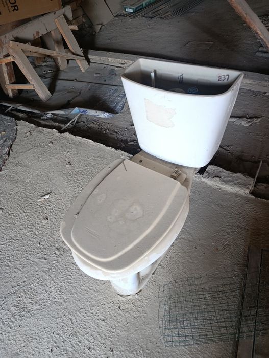 Унитаз, туалет бу