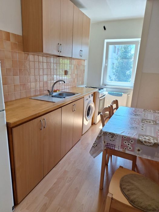 Închiriez apartament 2 camere