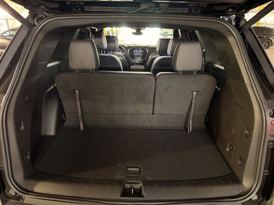 Chevrolet Traverse 2