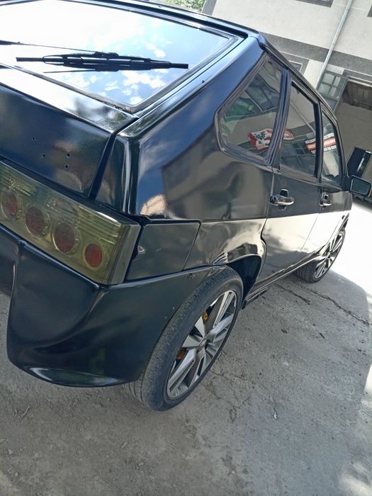 Lada 2109 sotiladi