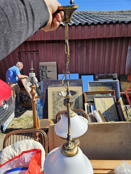 lustre cu doua si trei becuri