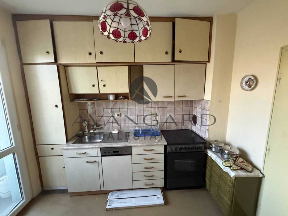 оф.24841 С КЛЮЧ! 3-стаен с 4 Отделни Помещения/ Пълмед