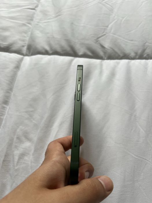 Iphone 13 128гб. С коробкой