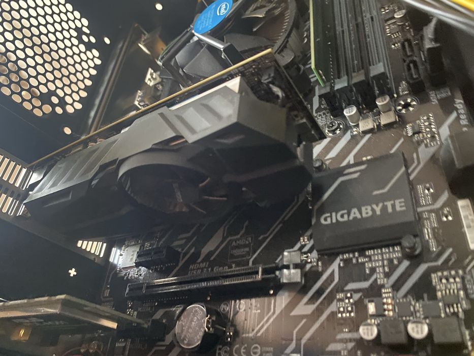 PC Gaming de buget | Intel i5 8400 | GTX 1050 OC 8GB RAM | 750GB SSD