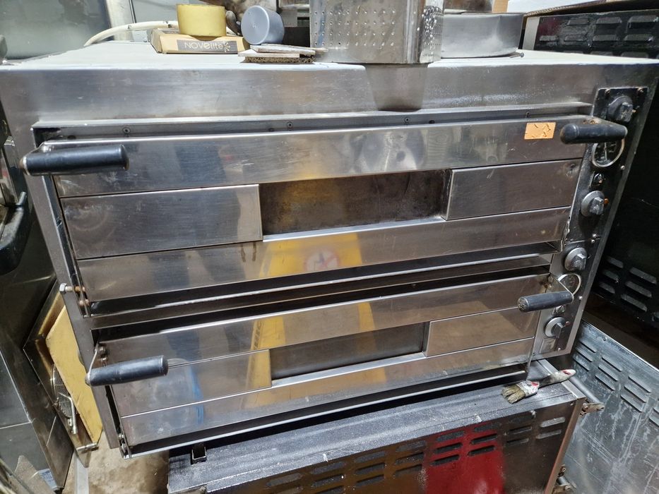 Cuptor electric cu convectie,  aparate gatit electrice