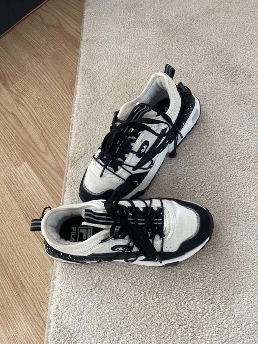 Сникърси FILA / wonen