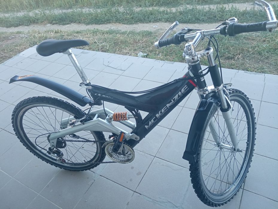 Bicicletă stare excepțională cauciucuri noi 0 km