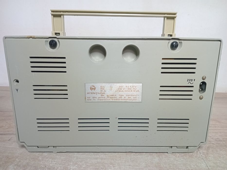 Radio MILCOV 7  -Tehnoton ,functional