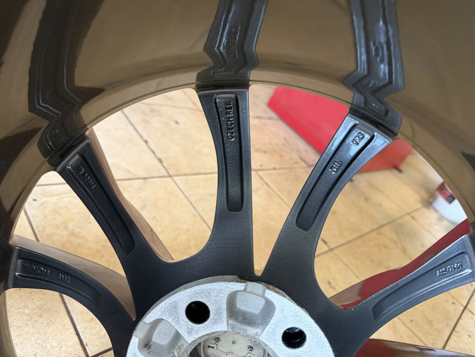 Jante originale audi - a4/a5/a6/a7/a8 --- 5x112 r18 - et 29 noi impecabile - gun metal - 2500 lei set