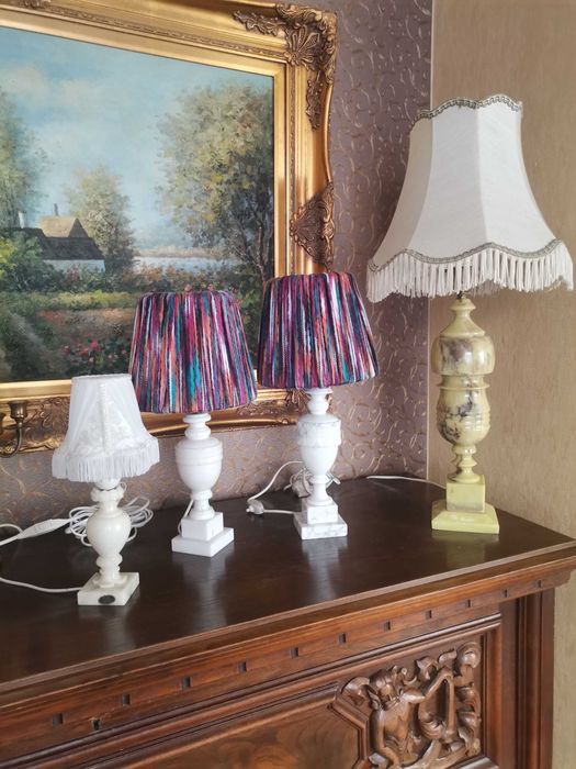 Настолни лампи мрамор антик