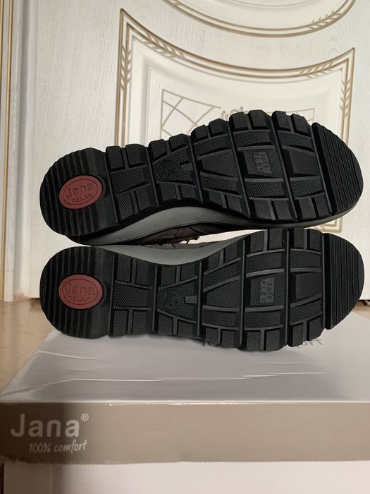 НОВЫЕ зимние Сапоги 37 размер