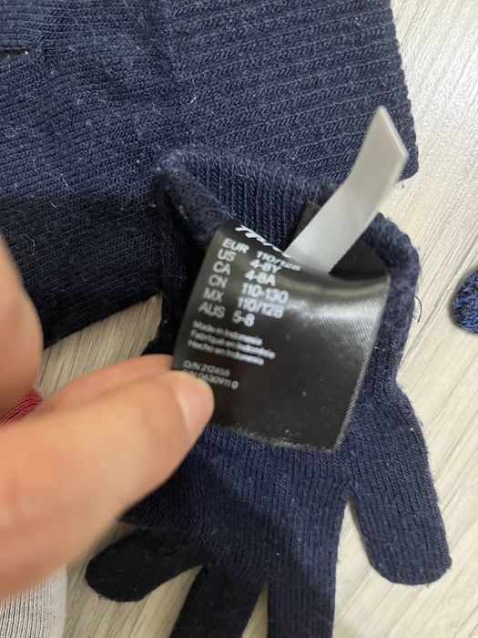 Manusi baieti h&m marime 4-8 ani