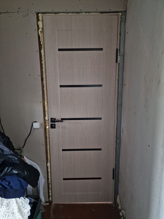 Продаю двери б/у