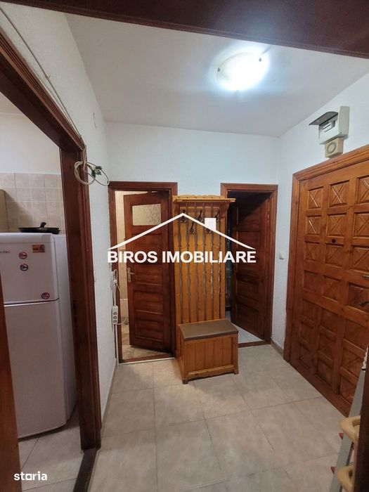 Garsonieră spațioasă Calea Bucuresti – zona Piața Mare