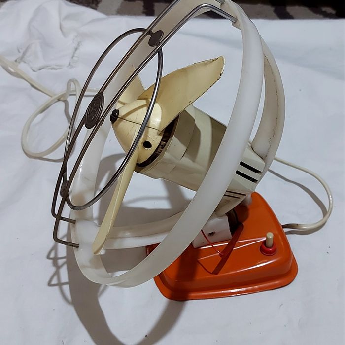 Ventilator vechi romanesc