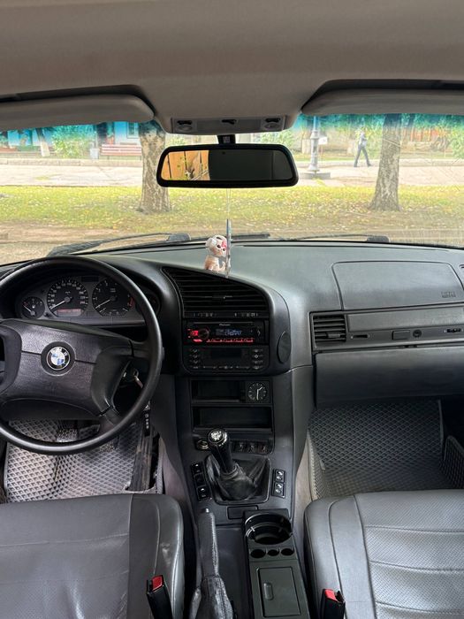 В продаже бмв е36