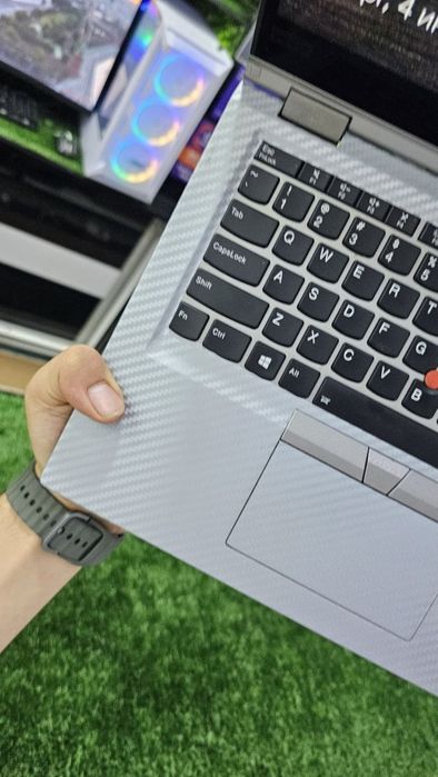 Core I5 (8-avlod) 360 gradus sifatli va qulay noutbuk