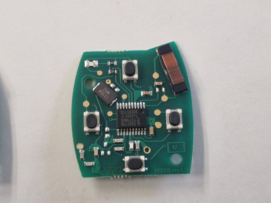 Ключ със заготовка и платка дистанционно за Honda Jazz Accord