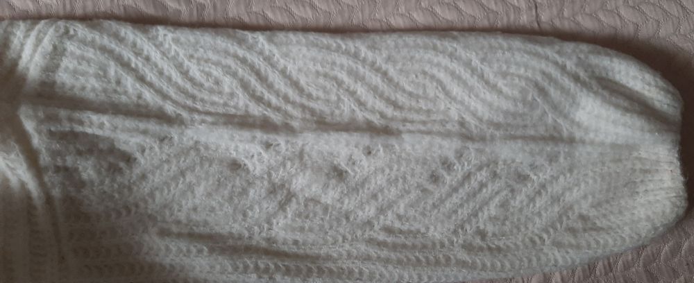 Pulover nou cu eticheta,marime universala