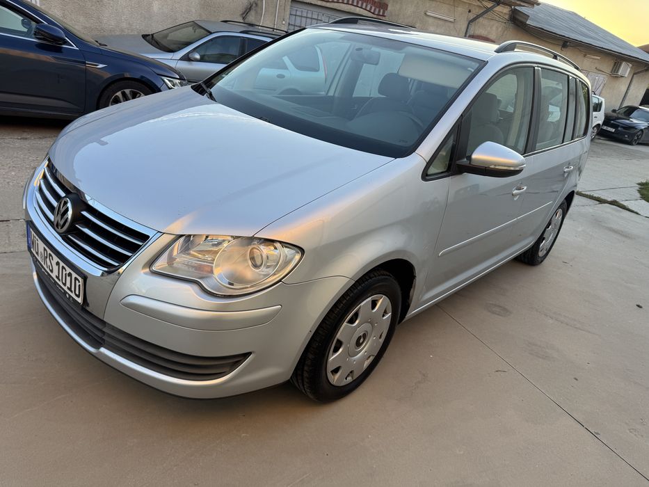 VOLKSWAGEN Touran 2010 — imagine 2