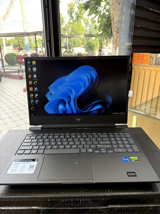 Ноутбук HP Victus