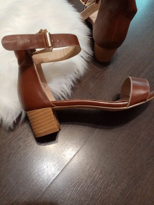 Дамски обувки 10лв.