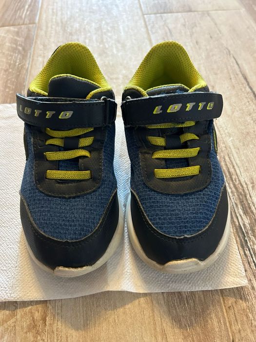 Lot adidasi marimea 29