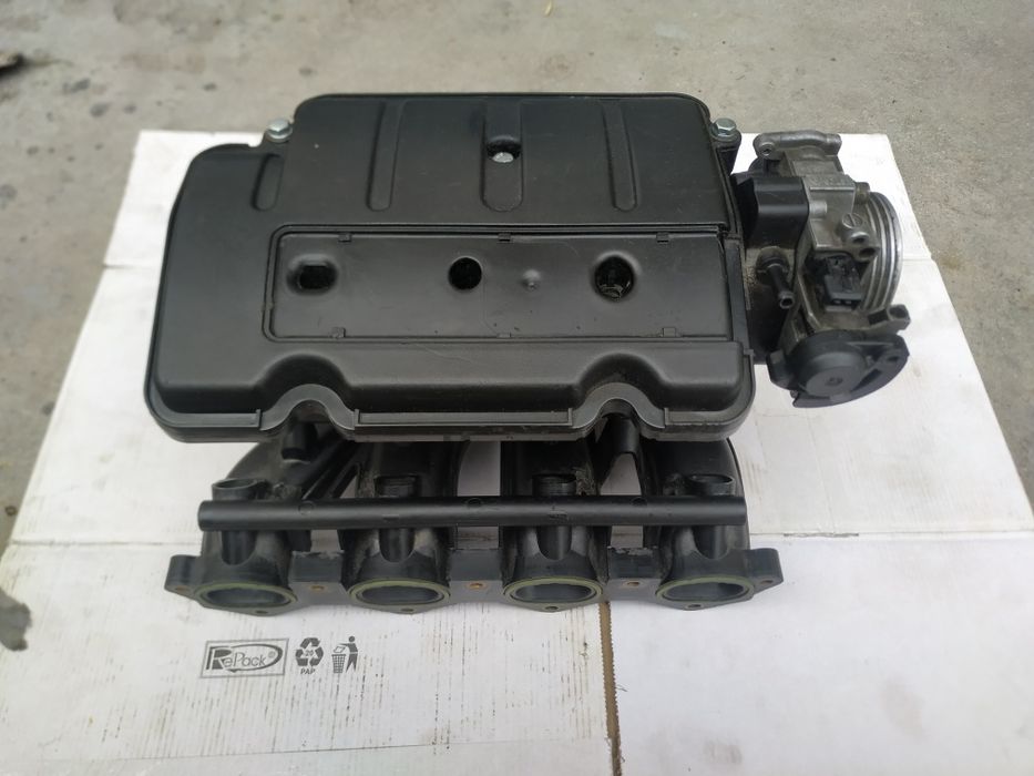 Всмукателен колектор и дросел за Saxo VTS и 106 GTI 1.6 16v