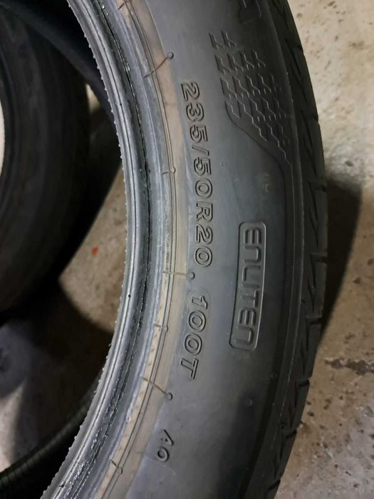 2 anvelope 235/50 R20 Bridgestone