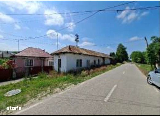 Cladiri si teren aferent, Racaciuni, ID: R3226903