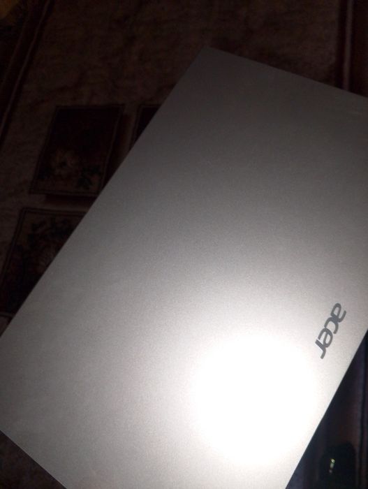 Acer Komputeri Aspire 3 xolati yangi