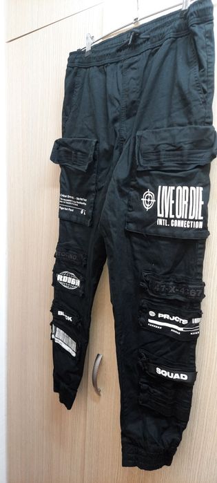 Pantaloni de drumetie