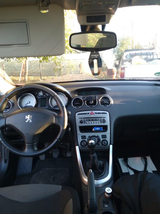 Dezmembrez Peugeot 308