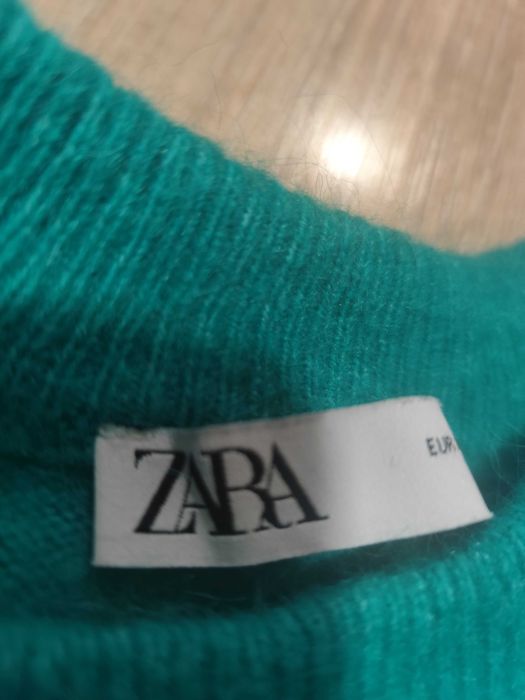 меко пуловерче на Zara