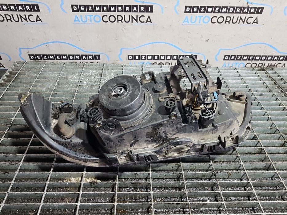 Far Dreapta BMW 520D E39 1996 - 2003 Berlina 4 Usi (774) Xenon VOLAN STANGA