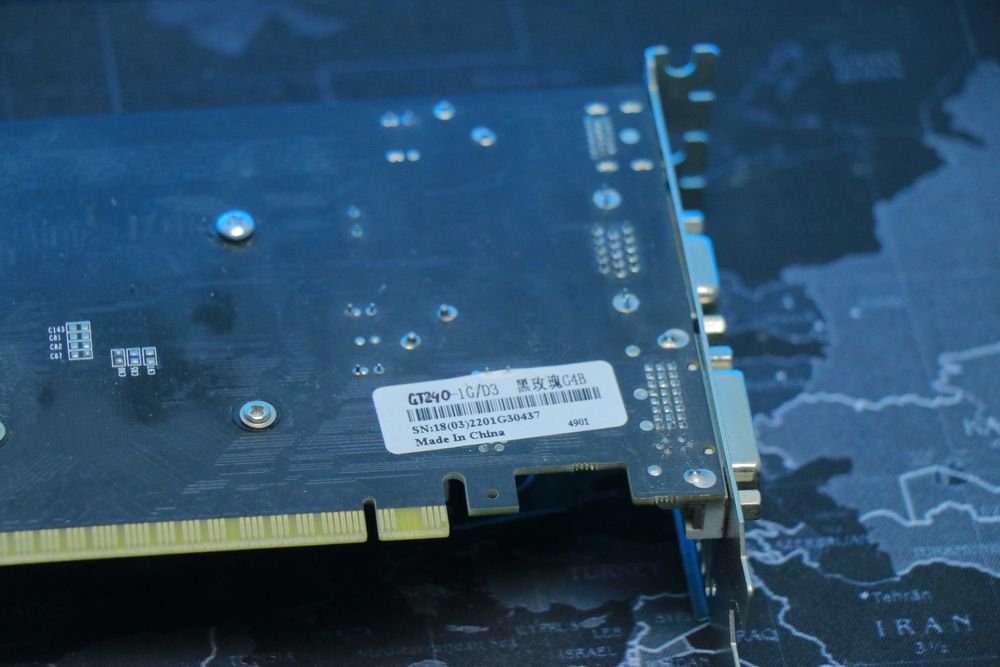 Jegy GT210 1gb DDR3 zapchast yoki remont uchun