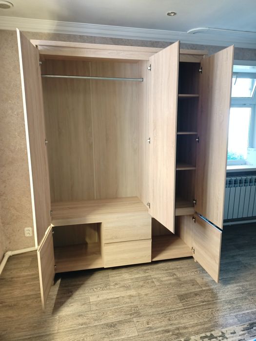 Продается шкаф для одежды