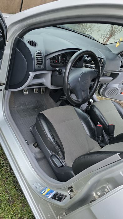 Vand Kia Picanto sau schimb cu telefon