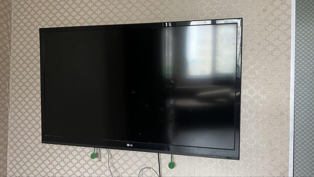 Продаю телевизор “LG”