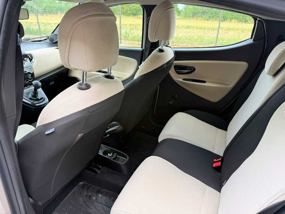 Lancia Ypsilon 2014 automata